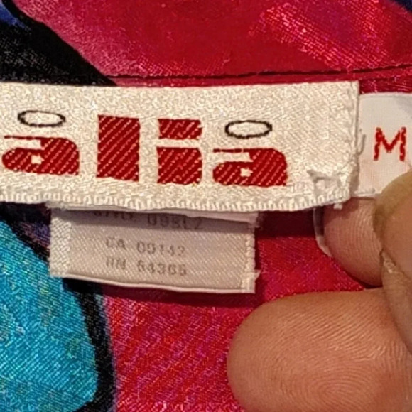 Alia Women's Blue/Pink/Purple Long Sleeve Button Up  Blouse in Size Medium - Picture 6 of 9